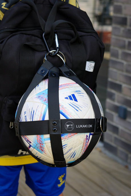 Boldholder / boldnet til rygsæk - Lukaki.dkBoldholder / boldnet til rygsæk - Lukaki.dk