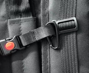 Boldsæk 18–20 bolde – Rygsæk med skulderstropper, ekstra rum & karabinhage - Lukaki.dkBoldsæk 18–20 bolde – Rygsæk med skulderstropper, ekstra rum & karabinhage