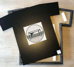 DEMO Ramme til fodboldtrøje - Medium str. - UMBRA t-shirt ramme - Lukaki.dkRamme har været knækket. Er repareret - Ramme til fodboldtrøje - Medium str. - UMBRA t-shirt ramme