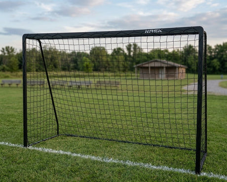 Fodboldmål 300x200 cm i sort stål - Lukaki.dk