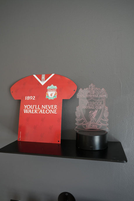 Liverpool FC 3D Fodbold lampe - Lyser i 7 farver - Lukaki.dk
