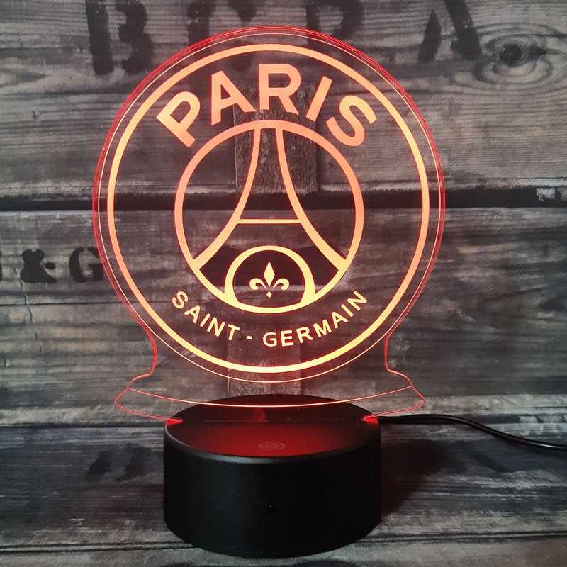 PSG 3D Fodbold lampe - Lyser i 7 farver - Lukaki.dkPSG 3D Fodbold lampe - Lyser i 7 farver